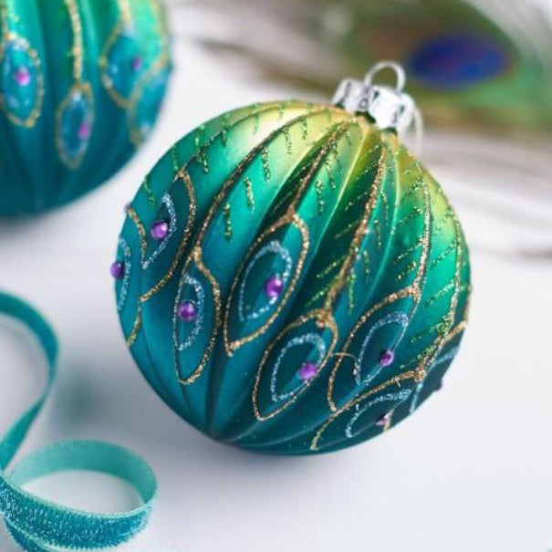 Peacock ribbed Glass bauble