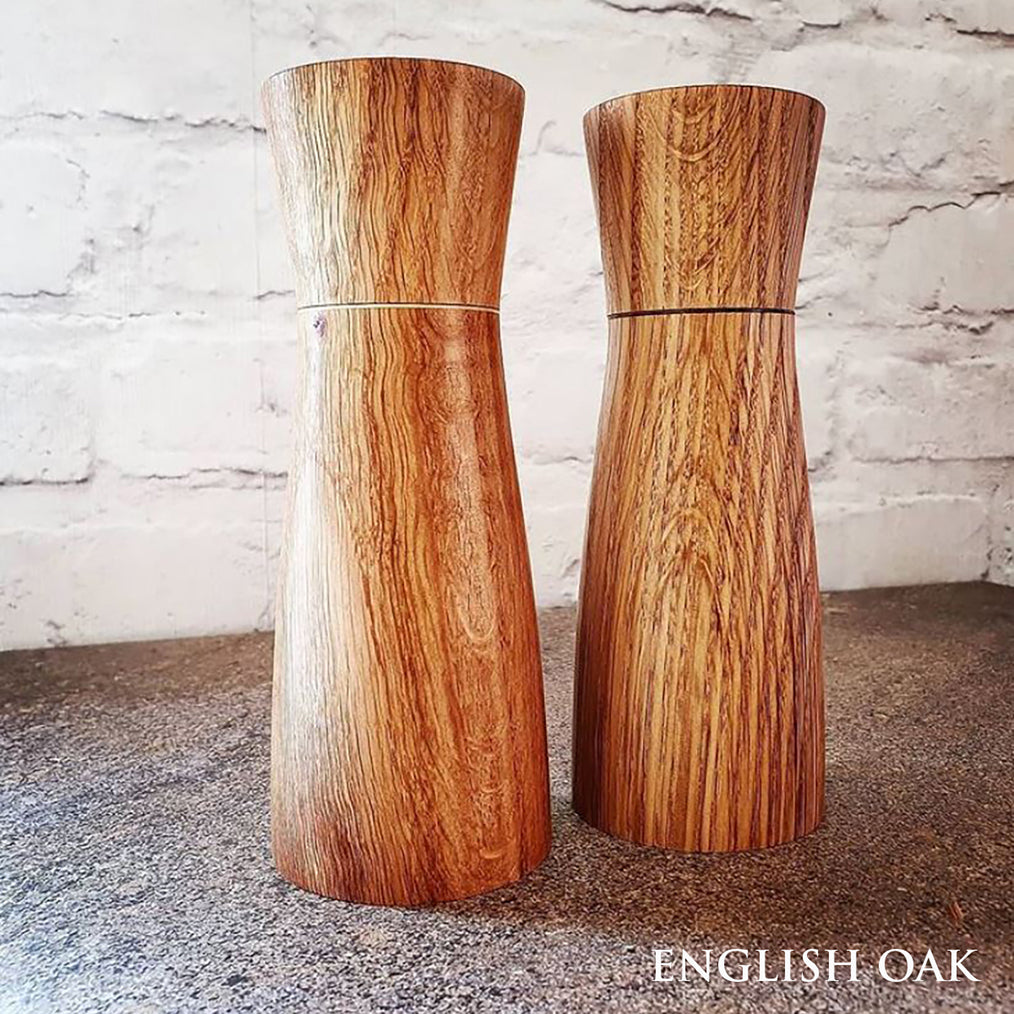 English Oak Salt And Pepper Mill Set – The Natural Wood Company uk Ltd
