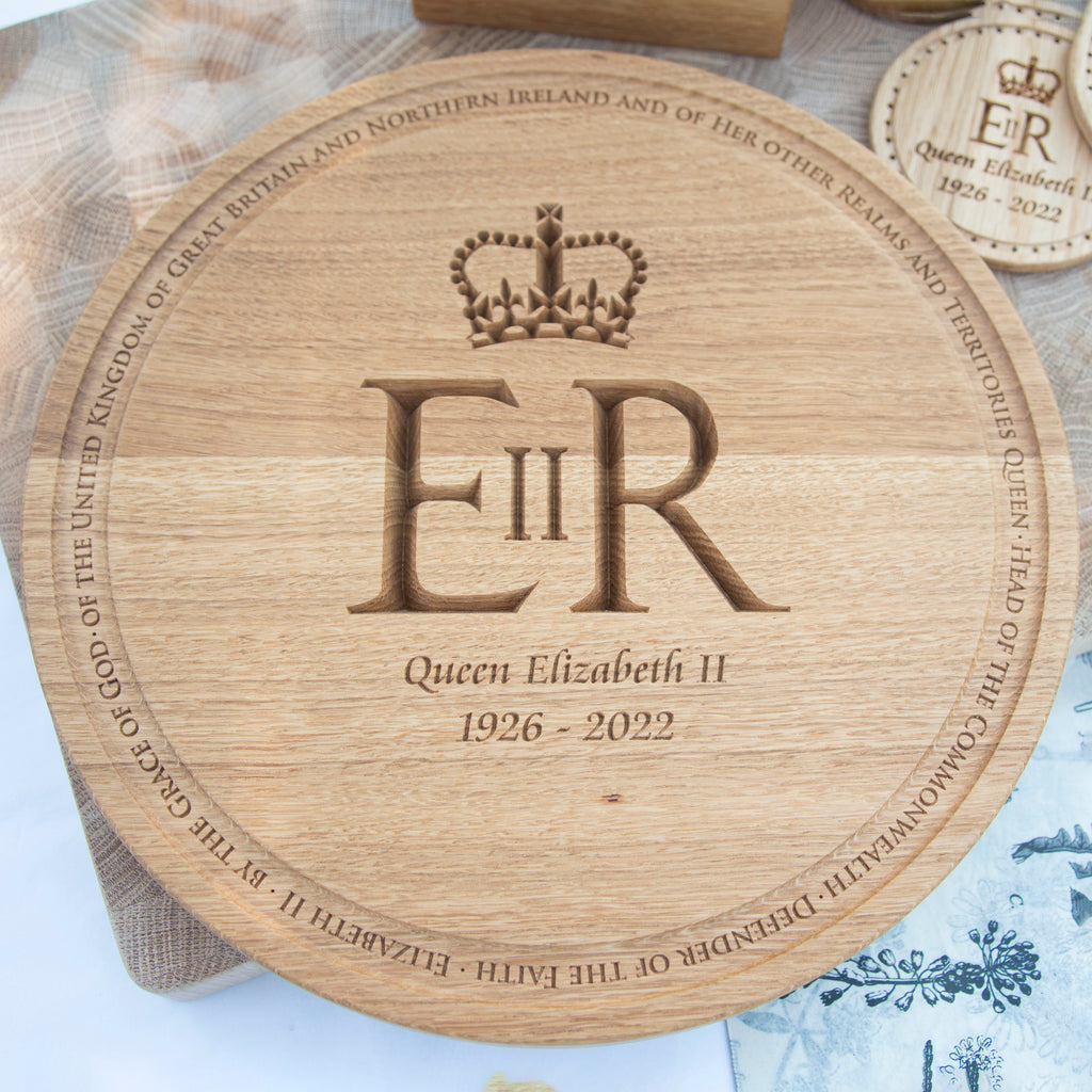 Queen Elizabeth II Commemorative Platter board